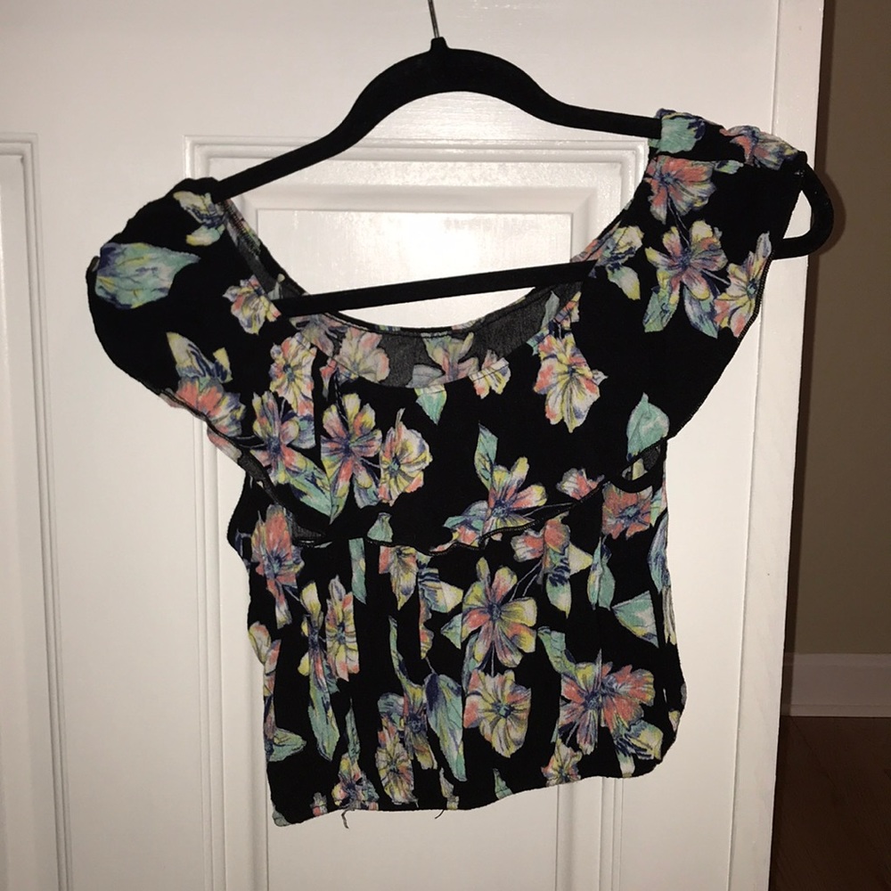 Off the shoulder floral print crop top